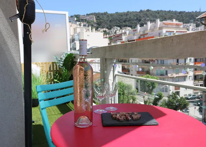 Charmant Studio Climatise Avec Terrasse Ensoleillee